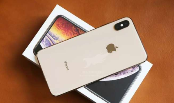 上海iPhone XS Max屏幕维修多少钱？
